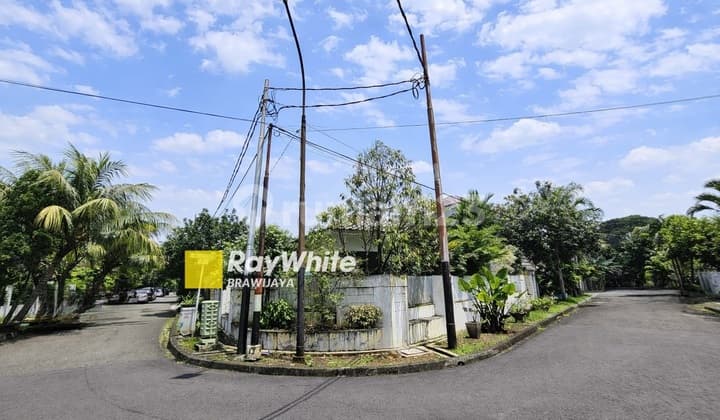 Rumah di Kompleks Tanjung Barat Indah, Jakarta Selatan, Bebas Banjir, Dekat Akses Tol Jorr