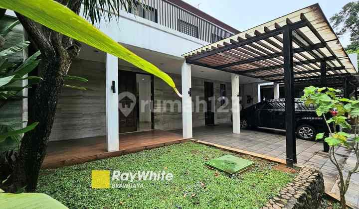 Townhouse di Kemang, Jakarta Selatan, Lokasi Tenang dan Bebas Banjir, Dekat Mal Kemang Village