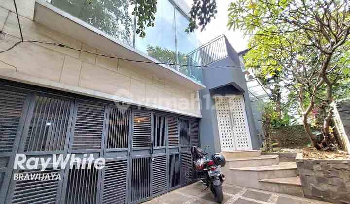 TOWNHOUSE DI CIPETE UTARA, KEBAYORAN BARU, DALAM CLUSTER, SIAP HUNI