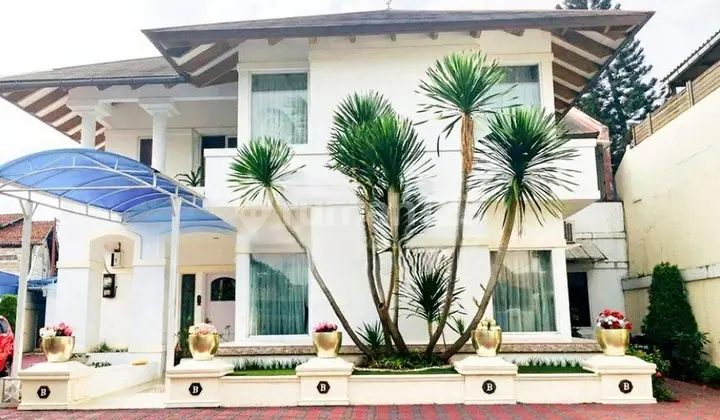 Rumah Full Furnished di Lebak Bulus di Kawasan Elit Jalan Adhya
