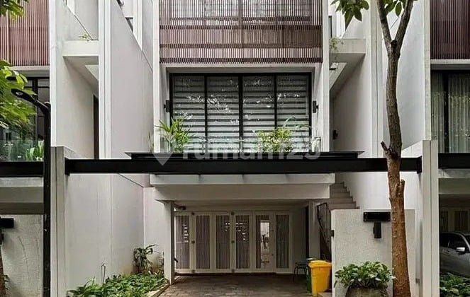 Rumah Dalam Komplek Elit di Lebak Bulus Siap Huni Jarang Ada