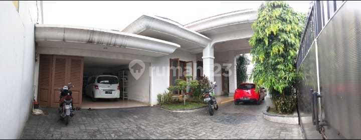 Rumah Megah Mewah di Pinggir Jalan Lebak Bulus 4 Lingkungan Tenang Jarang Ada