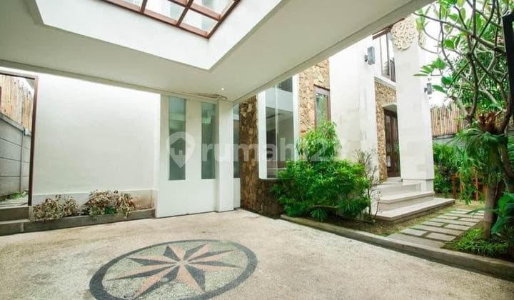 For Sale Villa in Umalas Quiete Area