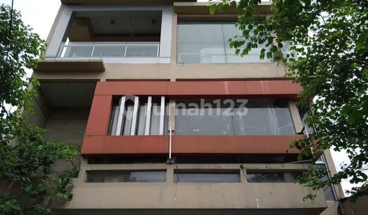 For Sale 4-Story Shop House on Jalan Moh Toha Main Road
