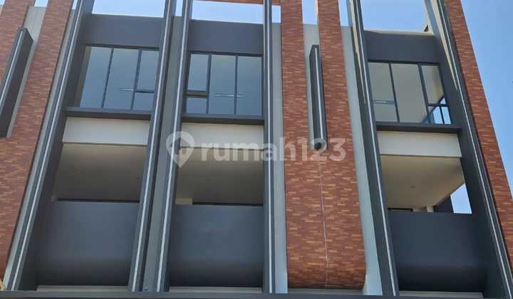 Dijual Ruko Baru Bagus Strategis di Sapphire Summarecon Bandung