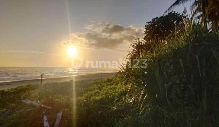 Tanah beach front yang eksotis. Terletak di kawasan pengembangan objek pariwisata desa pangkung tibah, tabanan Bali