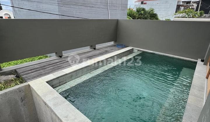 Dijual Villa Baru di Sempol Canggu