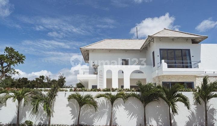BEACHFRONT VILLA WITH SPECTACULAR SUNSET SPOT IN BENOA-NUSA DUA BALI