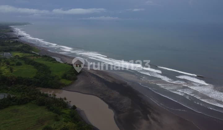tanah tepi pantai kelating di kawasan pengembangan pariwisata Desa Kelating Tabanan Bali