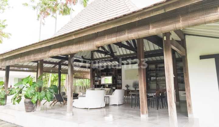 Villa For Sale Indonesian Heritage Style In Umalas Bali