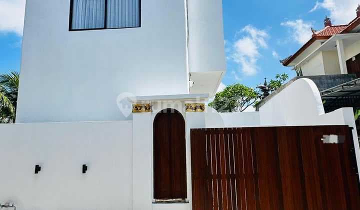 Dijual Villa Modern Mediteranian Style di Jimbaran, Kuta Selatan Bali