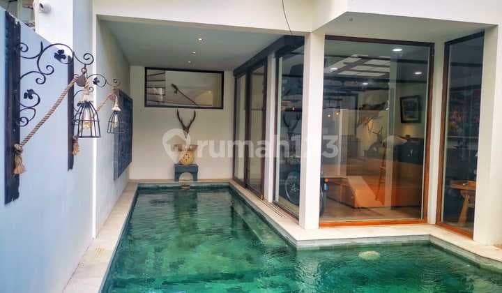 Disewa Villa Keluarga Nyaman di Seminyak Bali