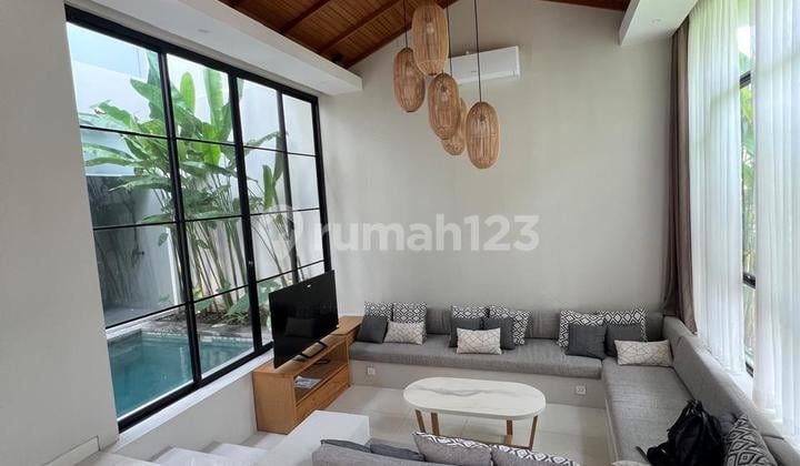 For Sale Villa Canggu Dalam Elite Compound Kayu Tulang