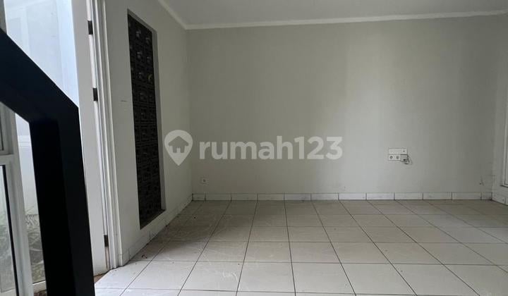 For Rent: House in Dayana Jelita Summarecon