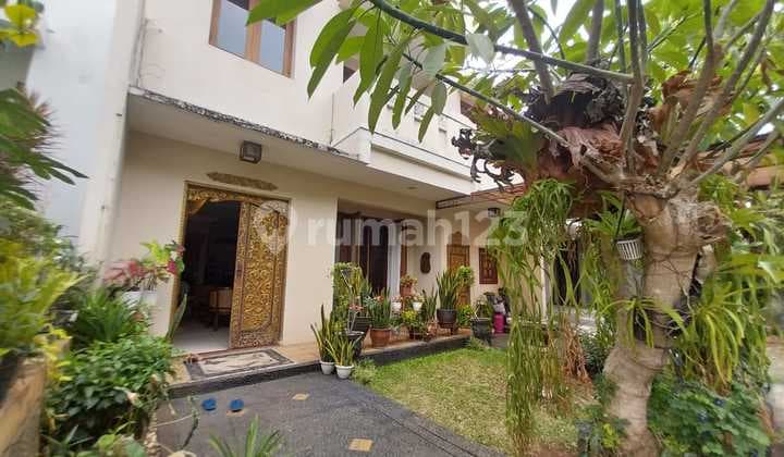 Rumah Town House di Pangkalan Jati, Dekat Pondok Labu
