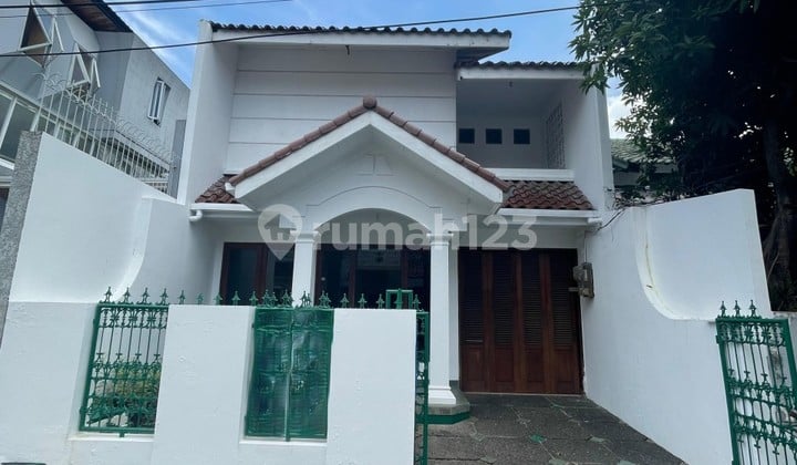 Lokasi Strategis Kebayoran Baru Siap Huni Harga 3,8 M