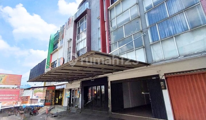 Harga Nego! Ruko 3,5 Lantai Lokasi Strategis - Depok Sawangan (Depan Dtc)