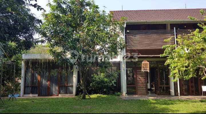 Rumah Peluang Bisnis di Cinere - Lahan Luas Lokasi Strategis
