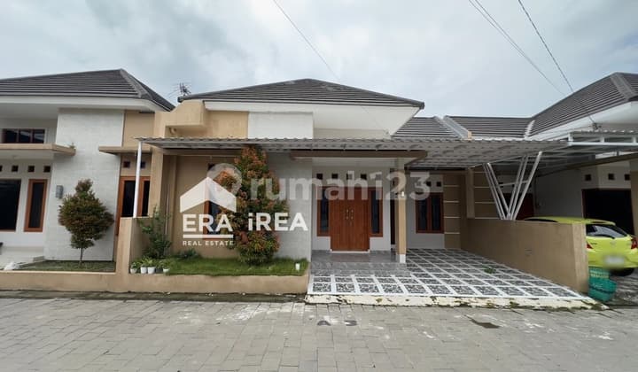 Rumah Bagus di Cluster, Dekat Mangesti Raya Gentan Sukoharjo