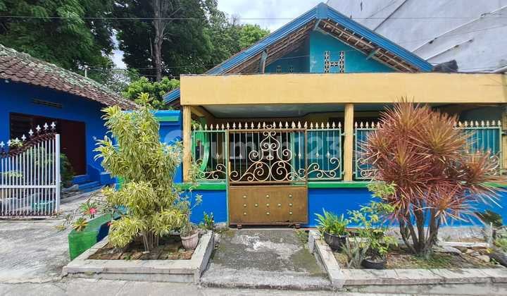 Rumah, Ruang Usaha & Kos, Dekat Kampus Uns & Rs Moewardi Solo