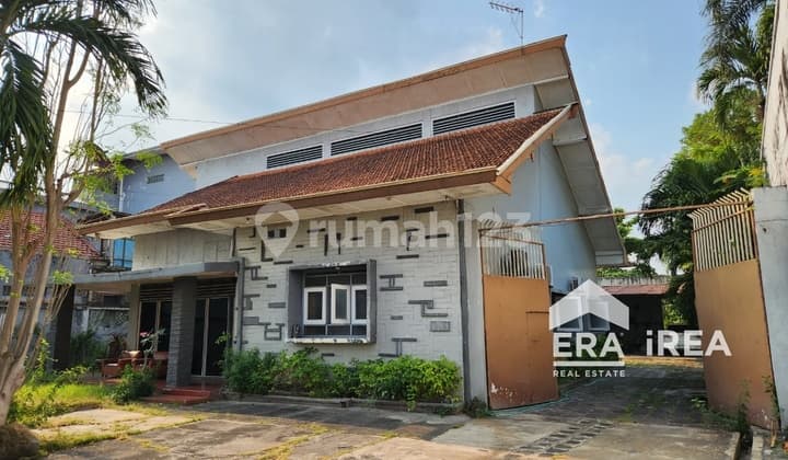 Tanah & Bangunan di jalan Ir Juanda, dekat Kampus UNS & Taman Safari