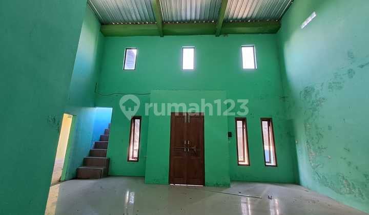 Butuh Dana- Rumah Besar di Colomadu Dijual Cepat Harga Diskon !
