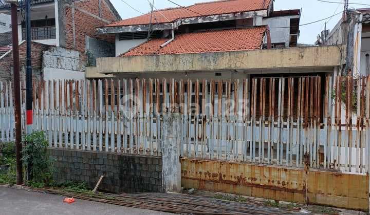 Rumah Tua Siap Bangun Kayu Mas Selatan Pulau Gadung