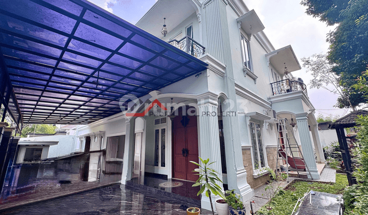 Hook House Near City Center Area Kebayoran Baru South Jakarta