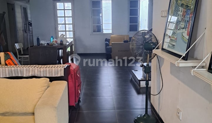 Rumah Bagus Dekat Masjid di Cluster Depan Citra Grand Cibubur