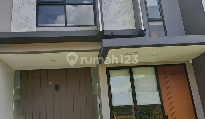 Rumah Cantik View Gunung.di Sentul