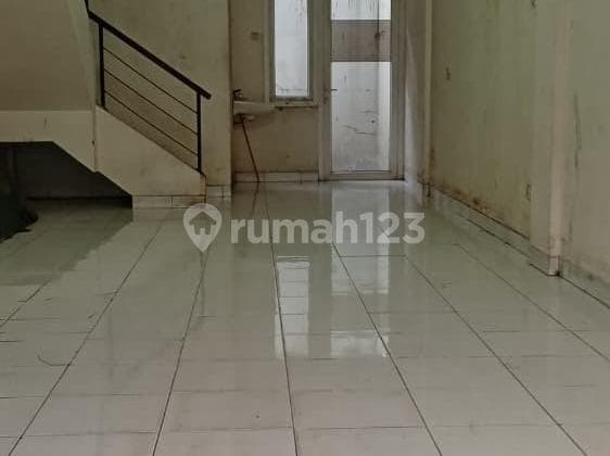 Ruko Bagus Dua Lantai di Canadian Kota Wisata Cibubur
