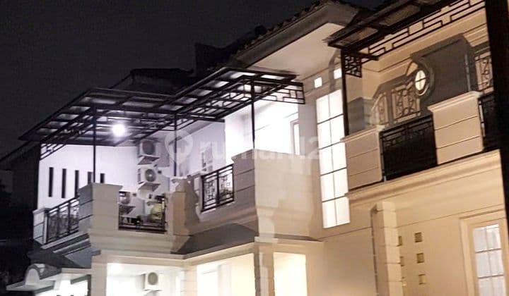 Rumah hook cantik Furnished di Legenda Wisata