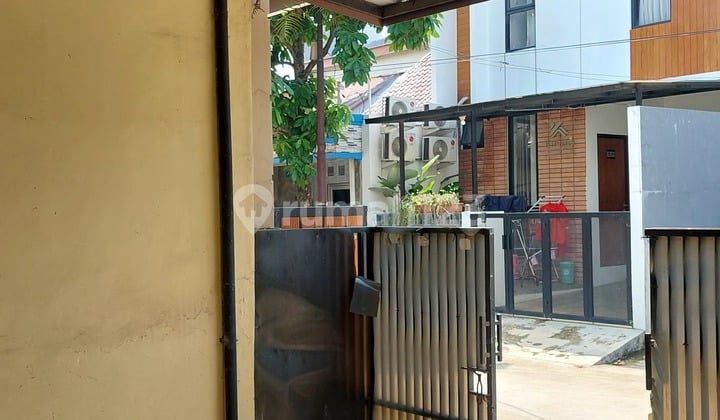Dijual Rumah Cantik di Limus Pratama Samping Kota Wisata