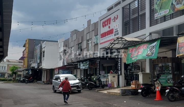 Ruko Murah Hadap Mall Living World Kota Wisata Cibubur