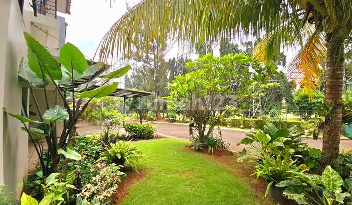 Rumah Cantik Halaman Luas Legenda Wisata