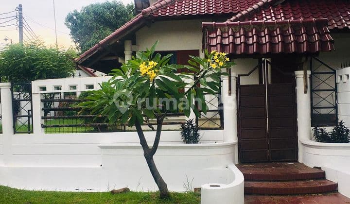Rumah Megah Di Bukit Permai Cibubur