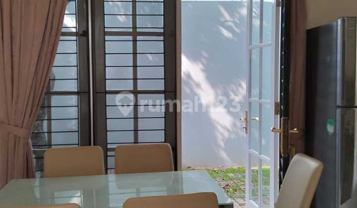 Rumah Sewa 3 Kamar Tidur Semi Furnish Kota Wisata