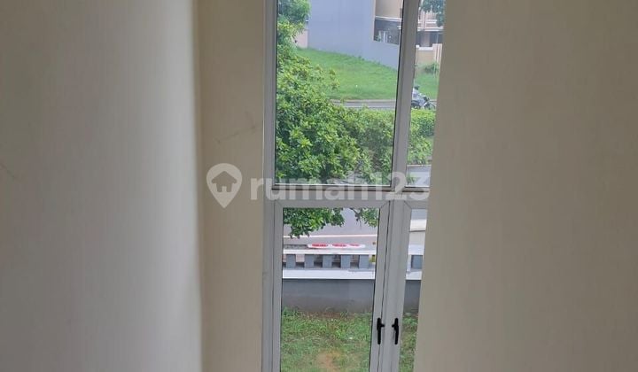 Rumah 2 lantai pinggir jalan boulevard harga terjangkau di kota wisata cibubur