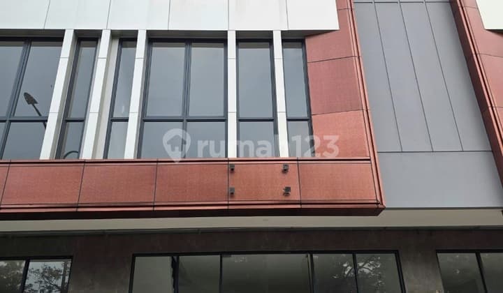 Di Sewa Ruko 3 Lantai di Boulevard Dekat Gerbang Kota Wisata Cibubur