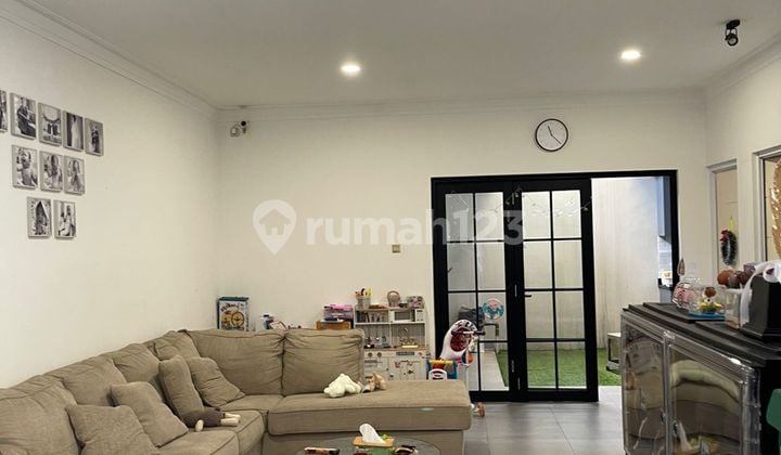 Rumah 2 Lantai Rapi Siap Huni di Kota Wisata Cibubur