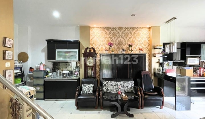 Rumah Di Legenda Wisata Siap Huni2 Lantai Harga 1m An Bagus