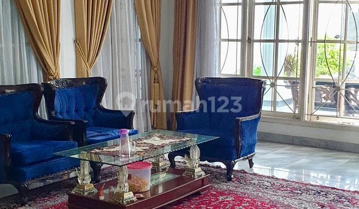 House in Menteng Central Jakarta with Large Private Land and Pool