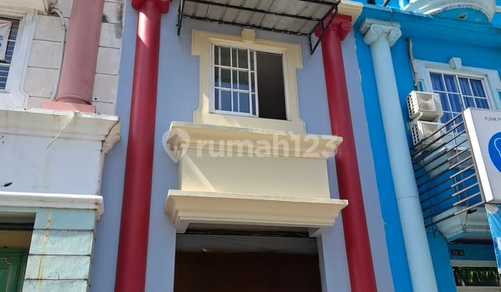 Ruko Boulevard Taman Palem Lestarionstreet Parking