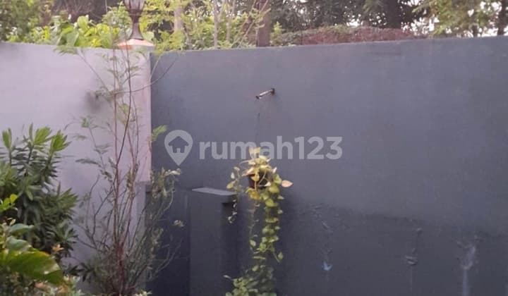 Dijual.rumah.citra 5 Bebas Banjir.depan Taman