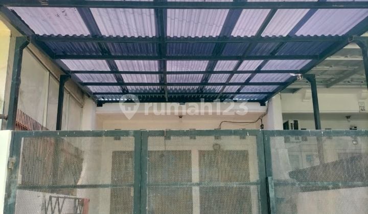 Rumah Kecil 3 Kamar Tidur Siap Huni Rapi Bebas Banjir