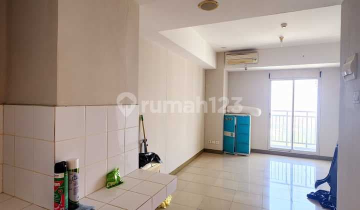 For Sale Studio Apartment in Gading Green Hill Kelapa Gading Tower A 29th Floor Semi Furnished
