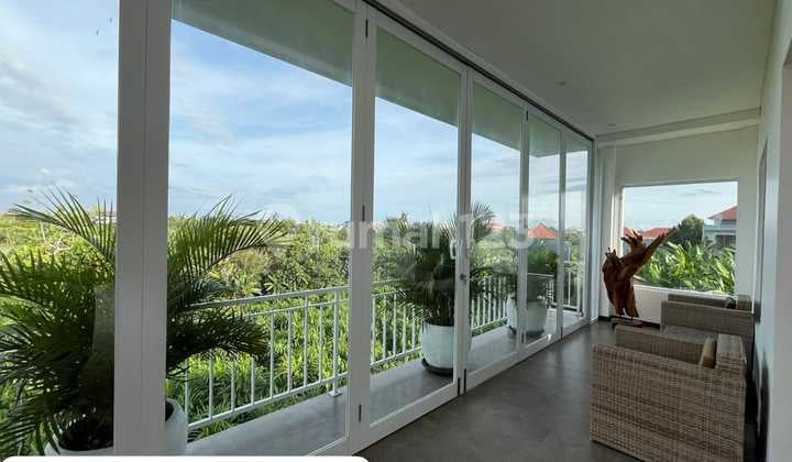 MODERN VILLA CANGGU close to the beach