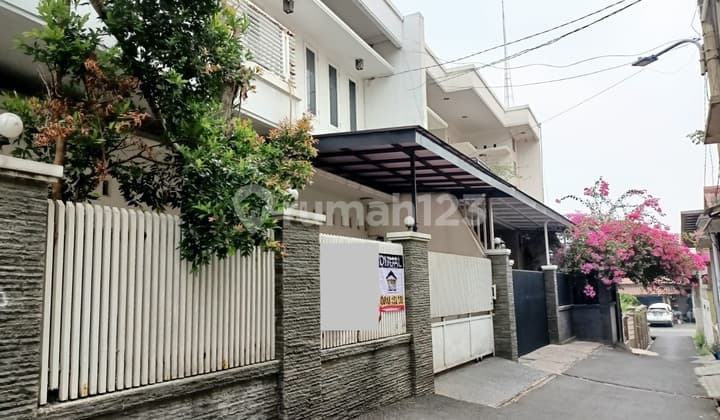 Jual Cepat Rumah 2 Lantai, Siap Huni di Jl. Masjid As Salam, Joglo, Jakarta Barat