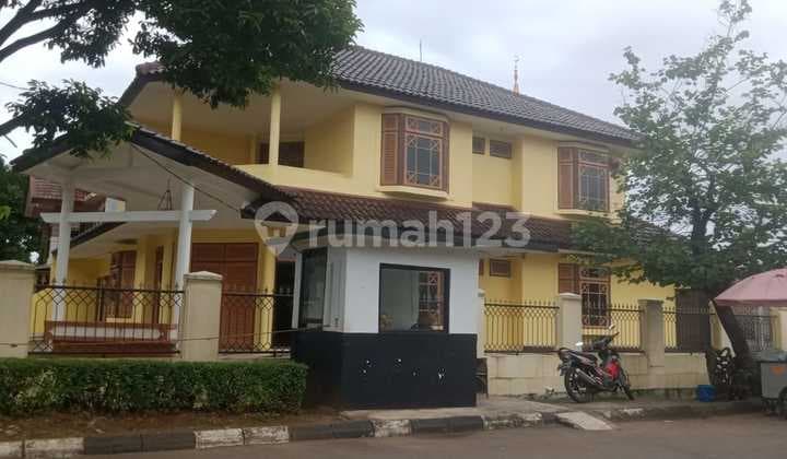 Rumah 2 Lt di Lingkungan Tenang Jl. Camar, Bintaro Jaya Sektor 3