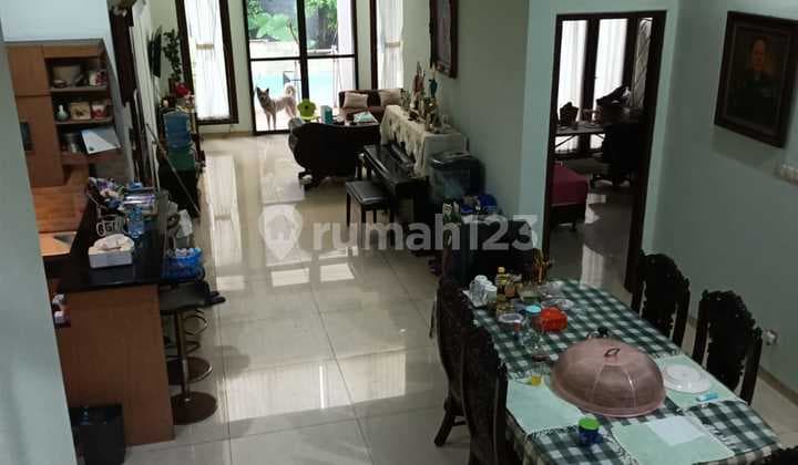 Dijual, Rumah Exclusive 2,5 Lantai di Jln. Berlian 2, Cilandak